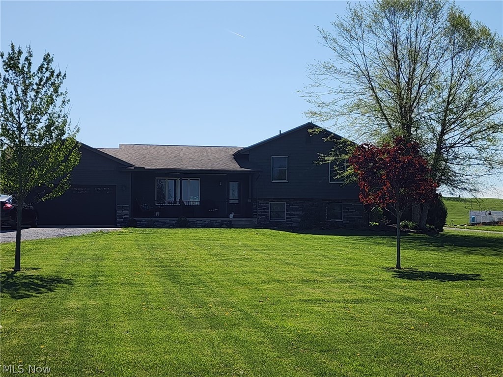 4947 SE Pleasant Valley Road SE Dennison OH 44621