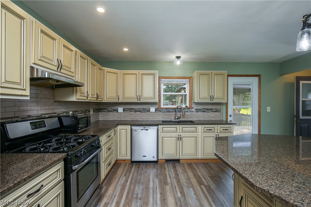 4310 Ridge Road Cortland OH 44410