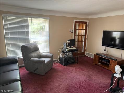 4190 Wilmington Road South Euclid OH 44121
