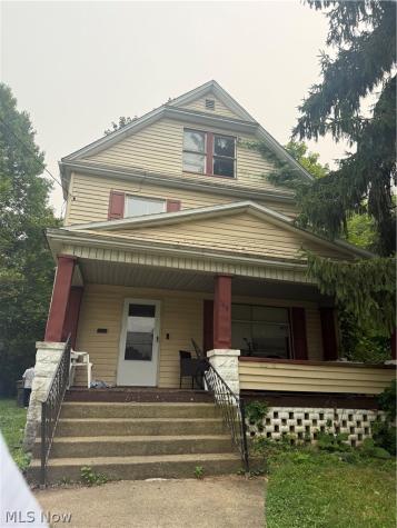 569 W Chalmers Avenue Youngstown OH 44511