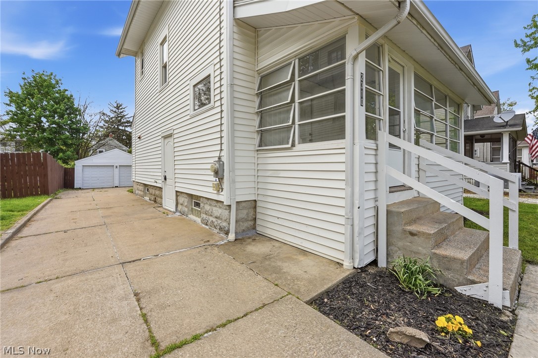 2310 17th Street SW Akron OH 44314