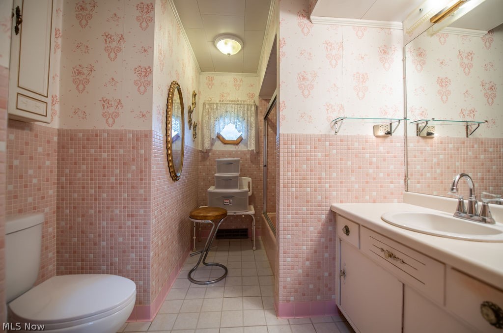 1779 Sunset Lane SE New Philadelphia OH 44663