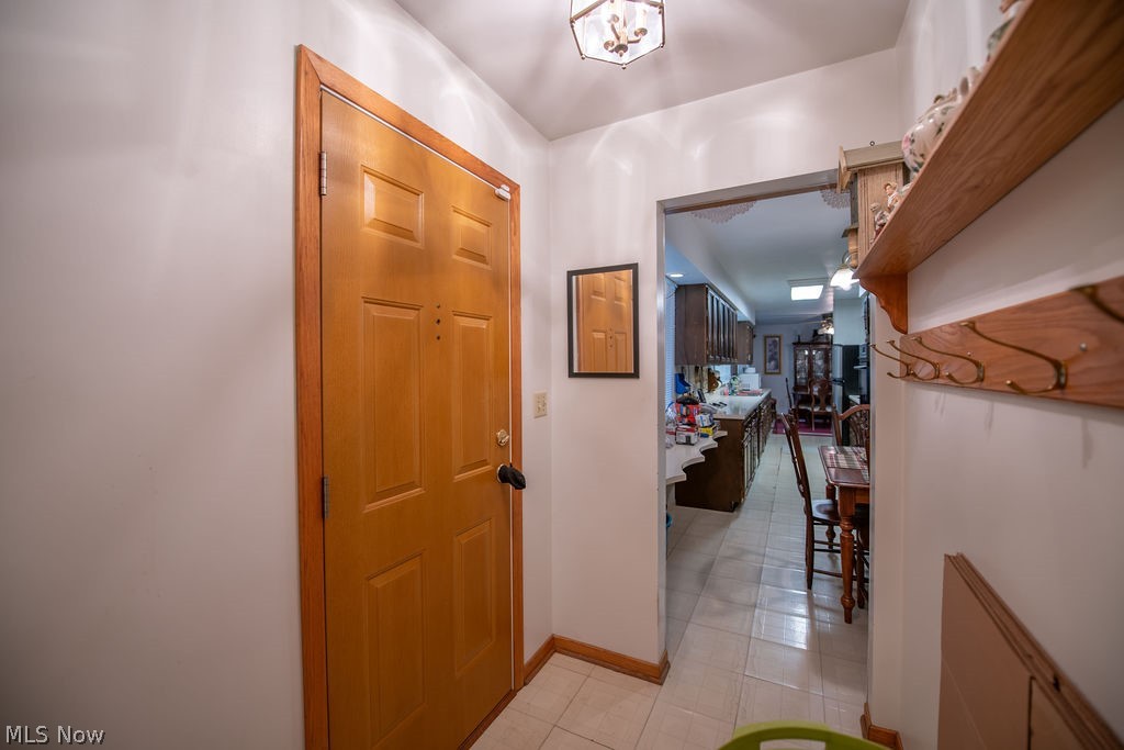 1779 Sunset Lane SE New Philadelphia OH 44663