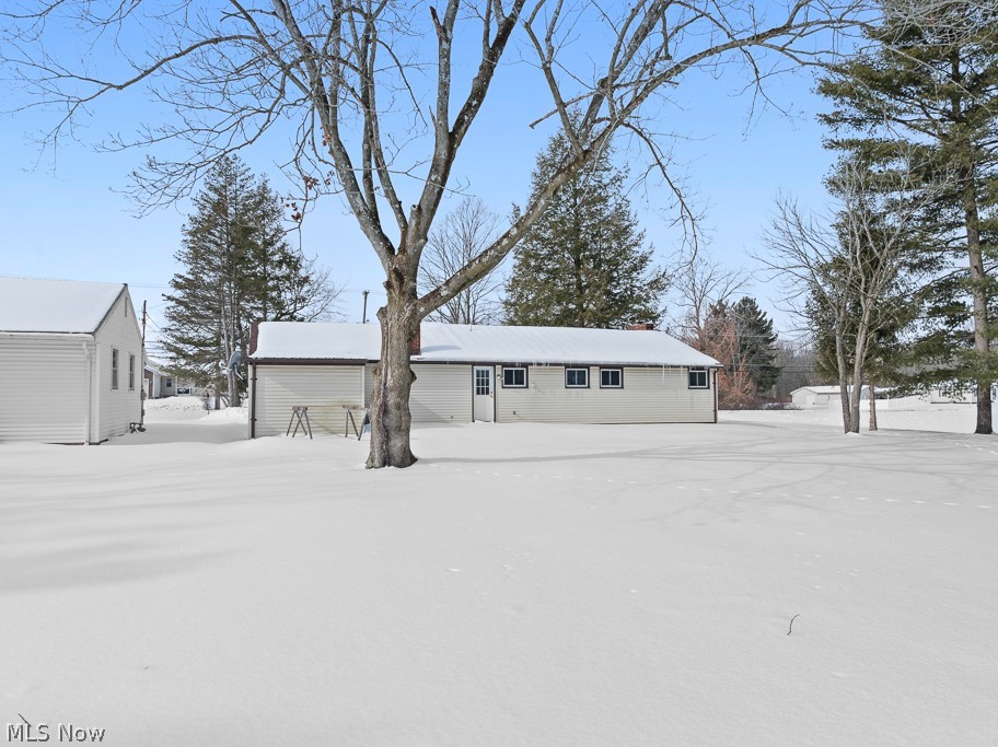 888 Fairfield School Road Columbiana OH 44408