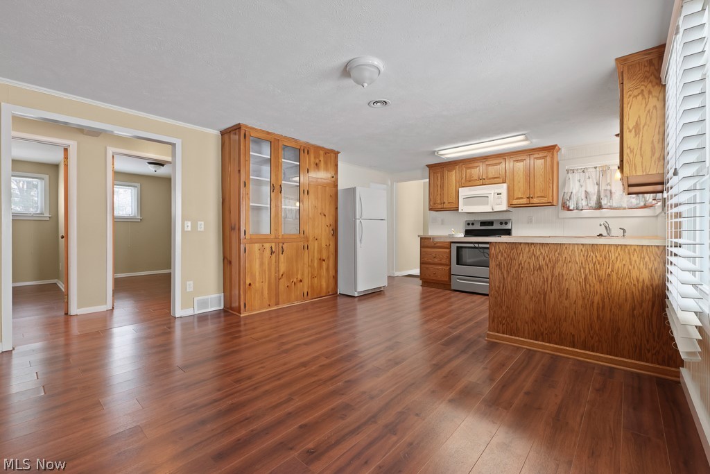 888 Fairfield School Road Columbiana OH 44408