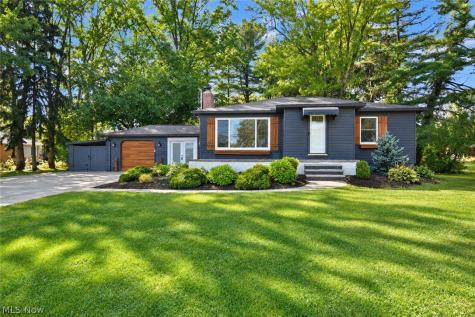 11924 Abbey Road North Royalton OH 44133