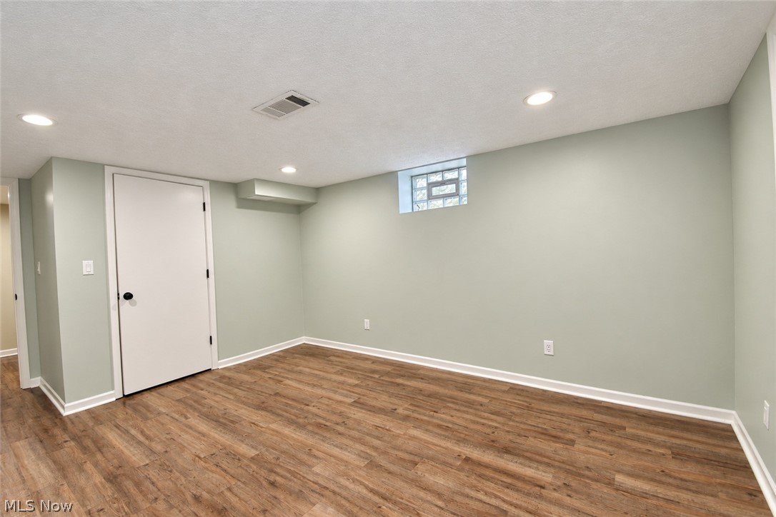 11924 Abbey Road North Royalton OH 44133