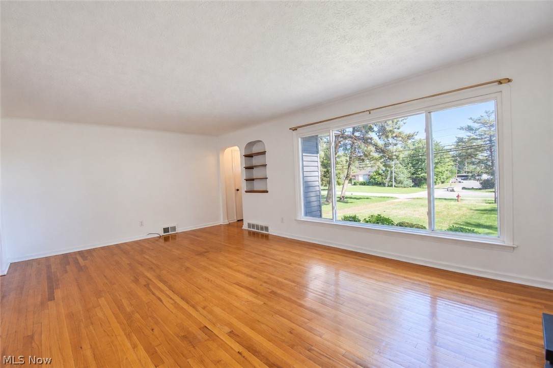 11924 Abbey Road North Royalton OH 44133