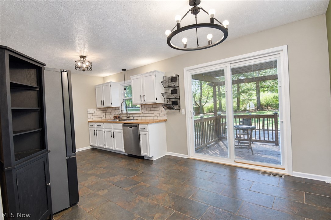 11924 Abbey Road North Royalton OH 44133
