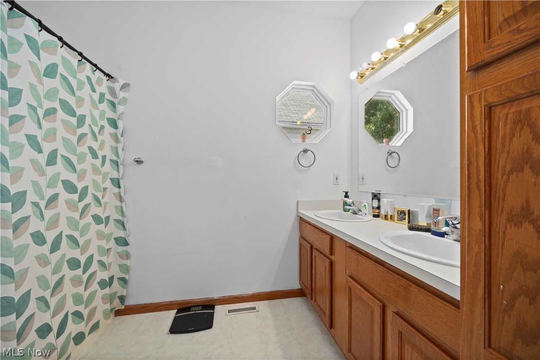 9901 Sladden Avenue Garfield Heights OH 44125