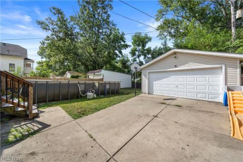 9901 Sladden Avenue Garfield Heights OH 44125