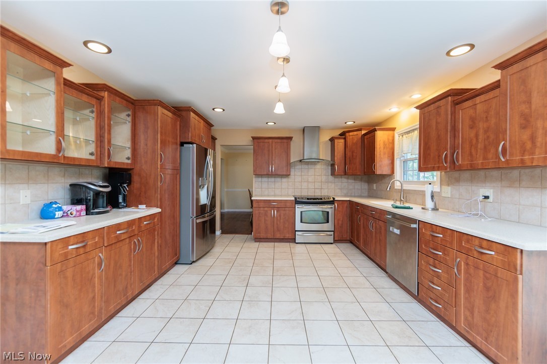 27481 Pineview Drive Westlake OH 44145