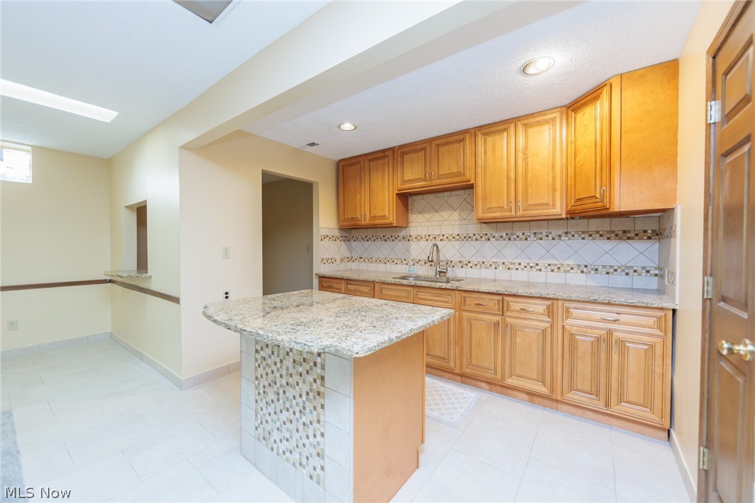 27481 Pineview Drive Westlake OH 44145