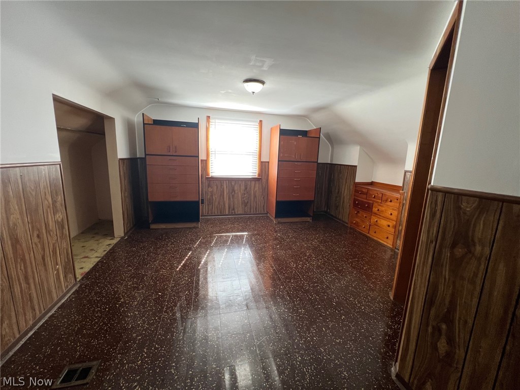 19313 Longview Avenue Maple Heights OH 44137