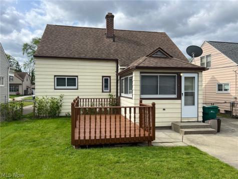 19313 Longview Avenue Maple Heights OH 44137