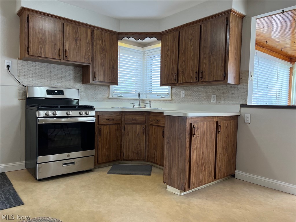 19313 Longview Avenue Maple Heights OH 44137