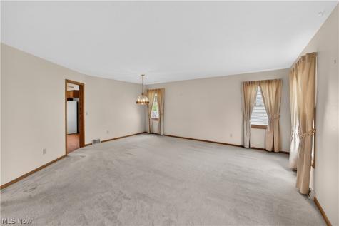 1338 Sharonbrook Drive Twinsburg OH 44087