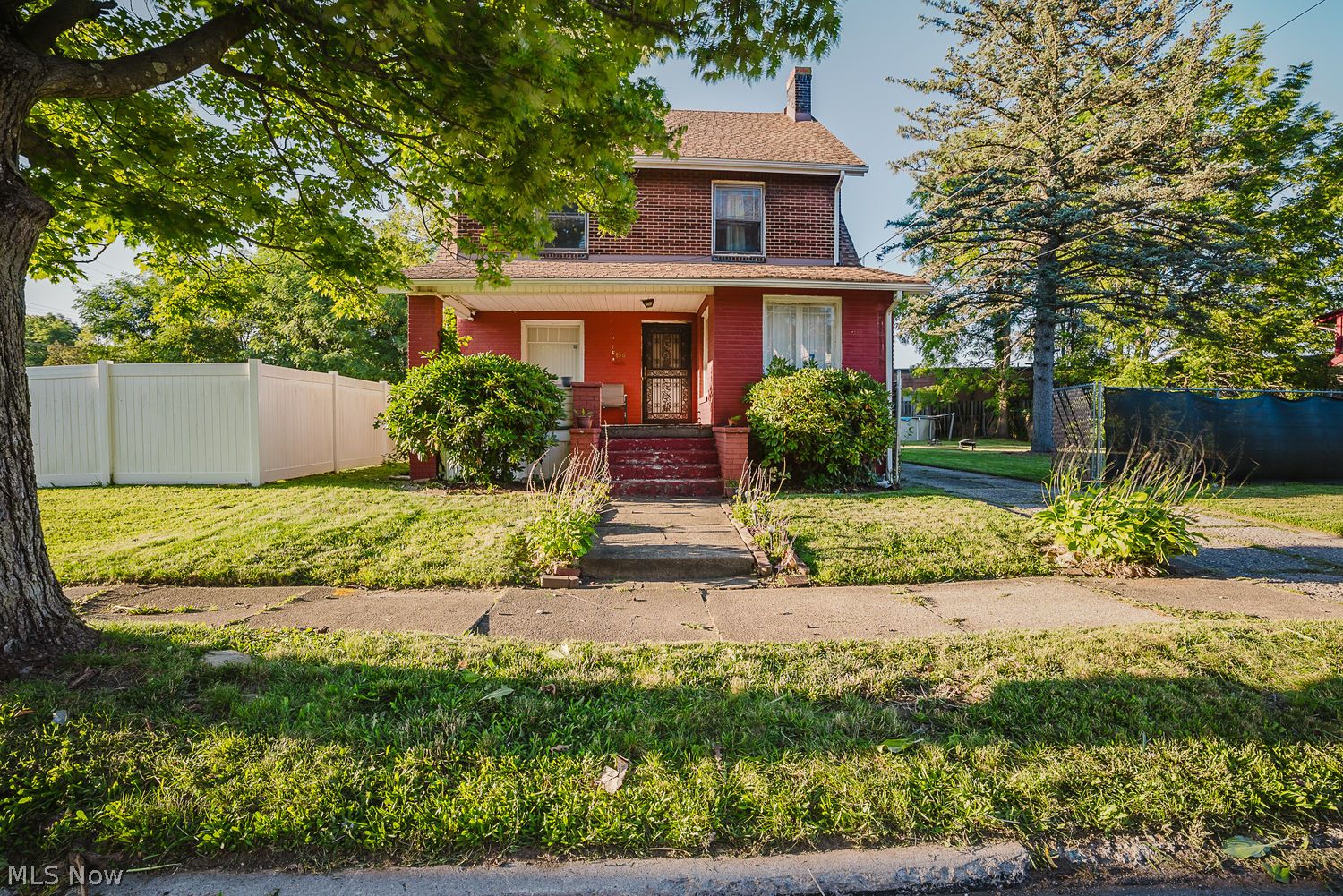 Youngstown OH, 836 Alameda Avenue