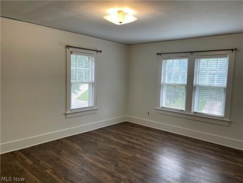 1479 Thornapple Avenue Akron OH 44301