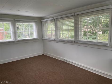 1479 Thornapple Avenue Akron OH 44301