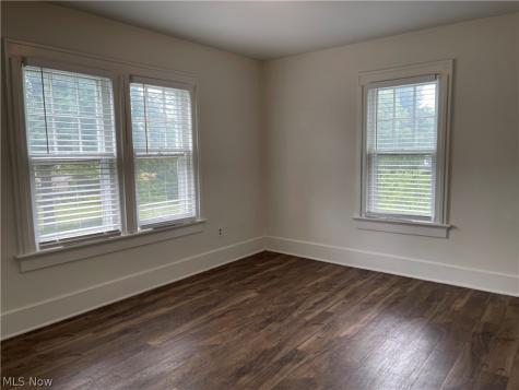 1479 Thornapple Avenue Akron OH 44301