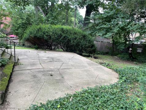 1479 Thornapple Avenue Akron OH 44301