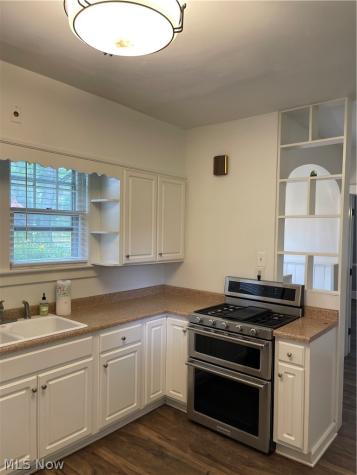 1479 Thornapple Avenue Akron OH 44301