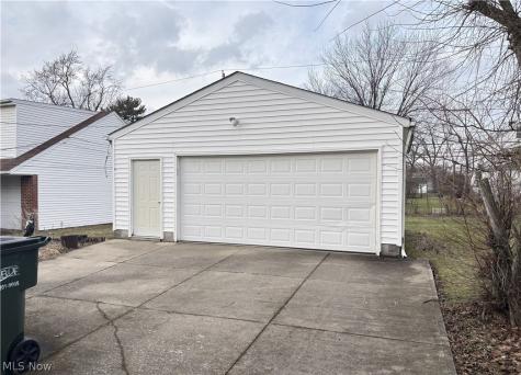 157 John Street Bedford OH 44146