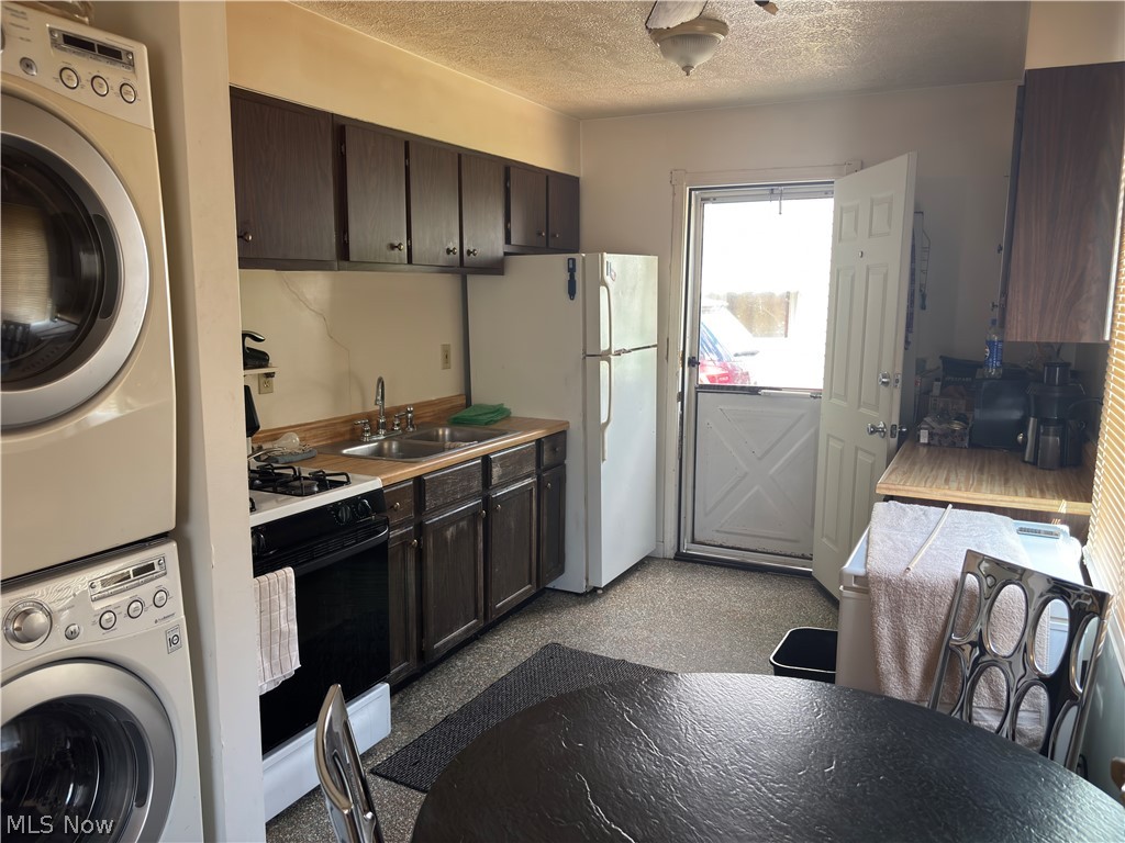 157 John Street Bedford OH 44146