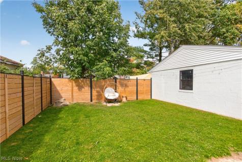 6818 Franke Road Middleburg Heights OH 44130