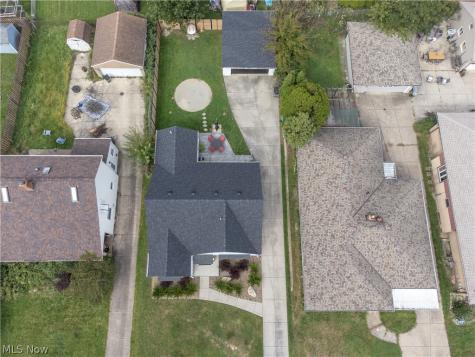 6818 Franke Road Middleburg Heights OH 44130