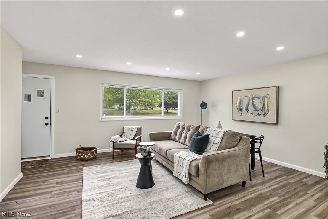 13366 Richards Drive Strongsville OH 44149