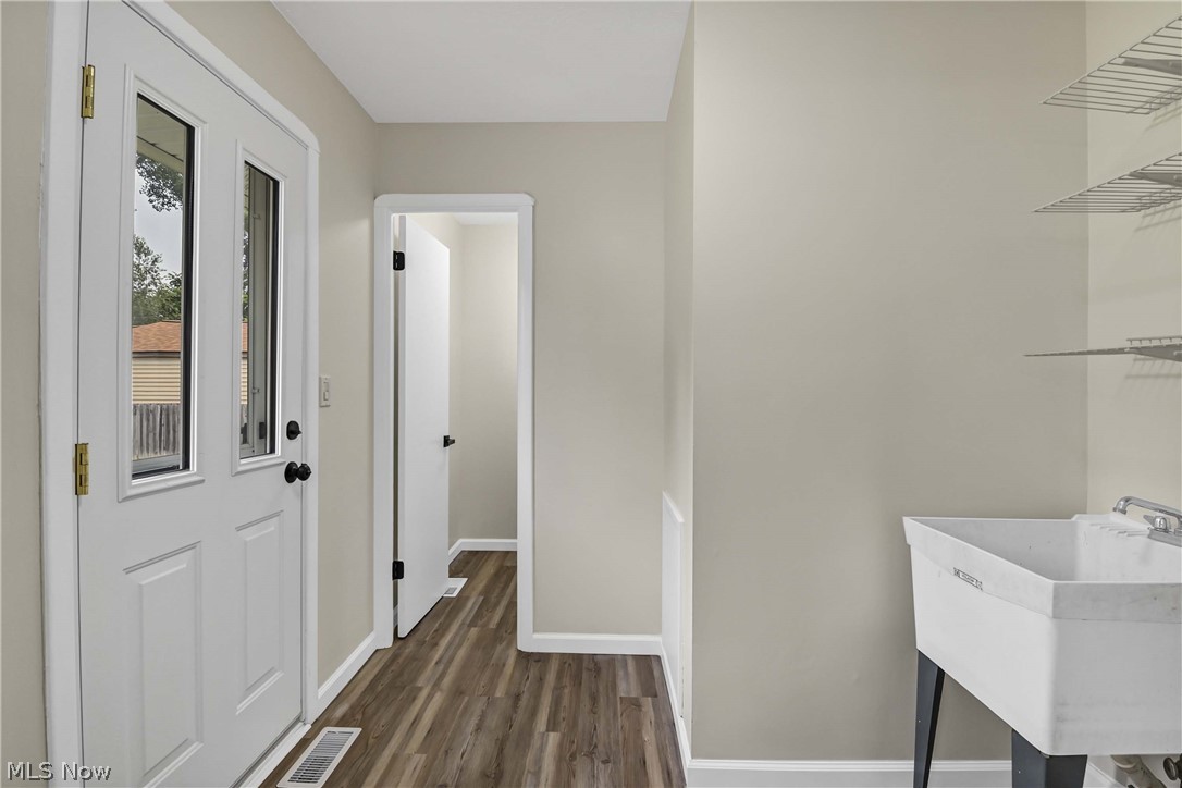 13366 Richards Drive Strongsville OH 44149