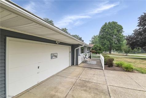 13366 Richards Drive Strongsville OH 44149