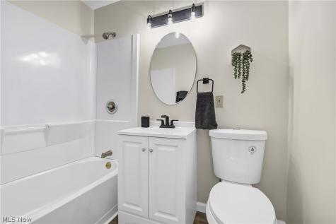 13366 Richards Drive Strongsville OH 44149