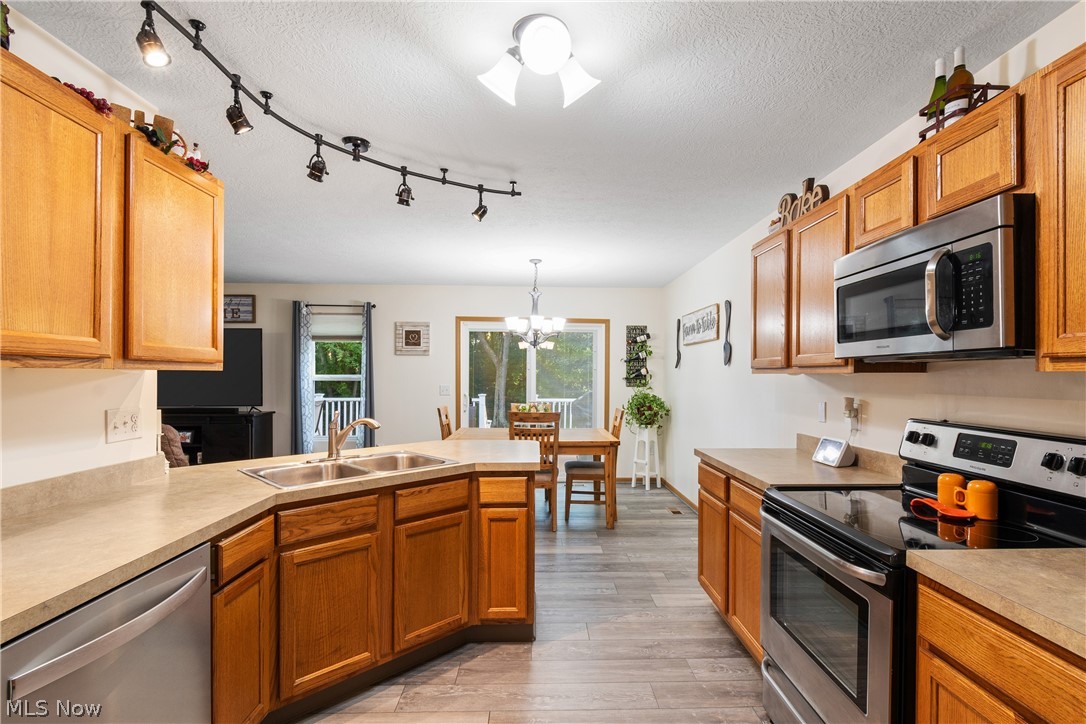 1885 Faye Road Akron OH 44306