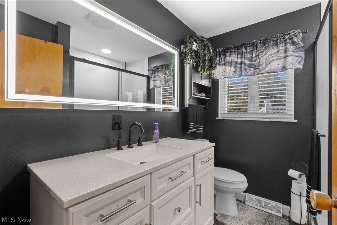 414 E Main Street Richmond OH 43944