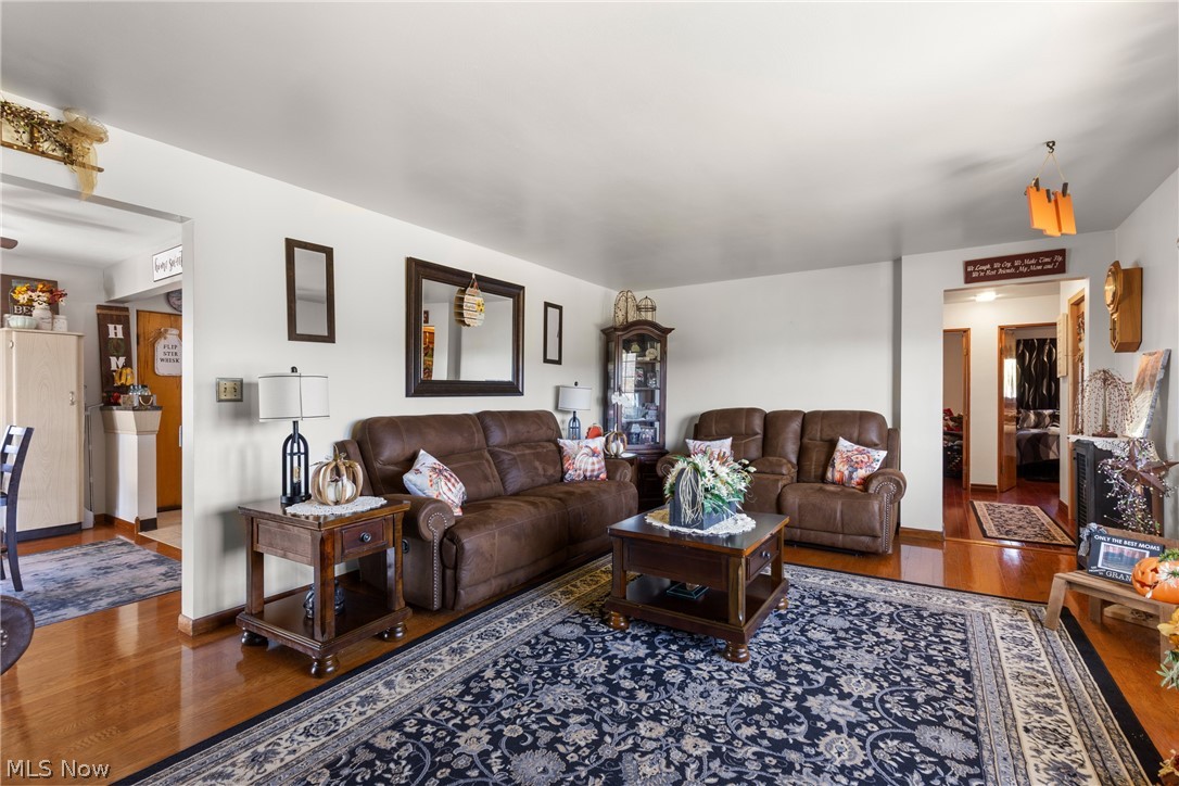 414 E Main Street Richmond OH 43944