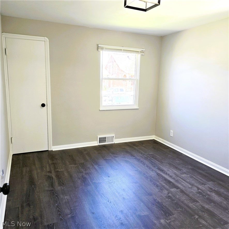 7515 Ridgefield Avenue Parma OH 44129