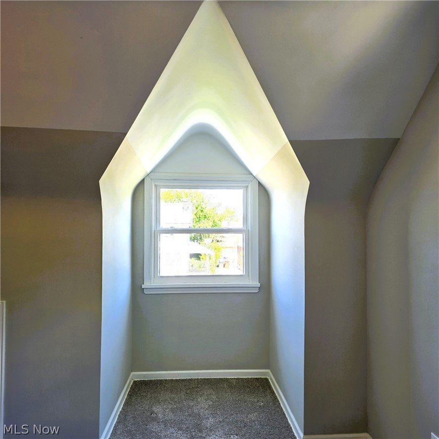 7515 Ridgefield Avenue Parma OH 44129