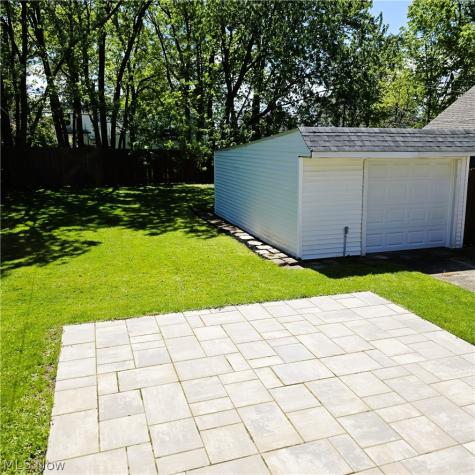 7515 Ridgefield Avenue Parma OH 44129