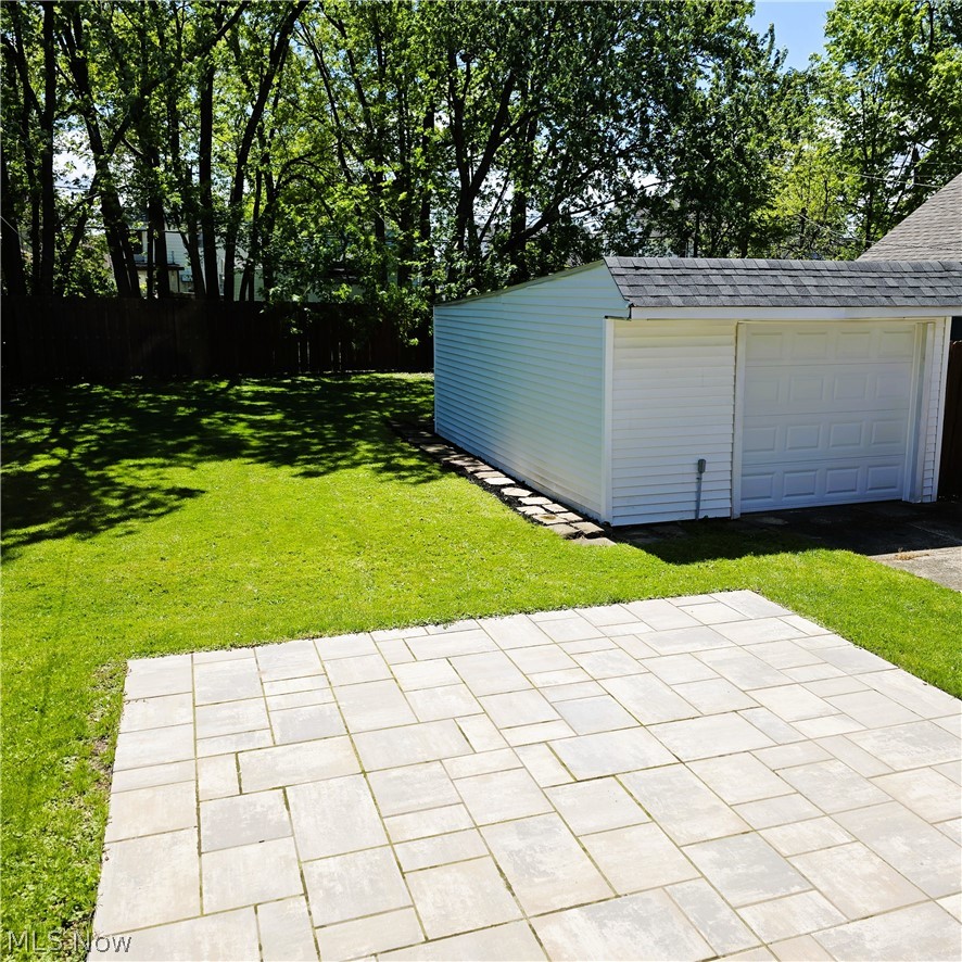 7515 Ridgefield Avenue Parma OH 44129