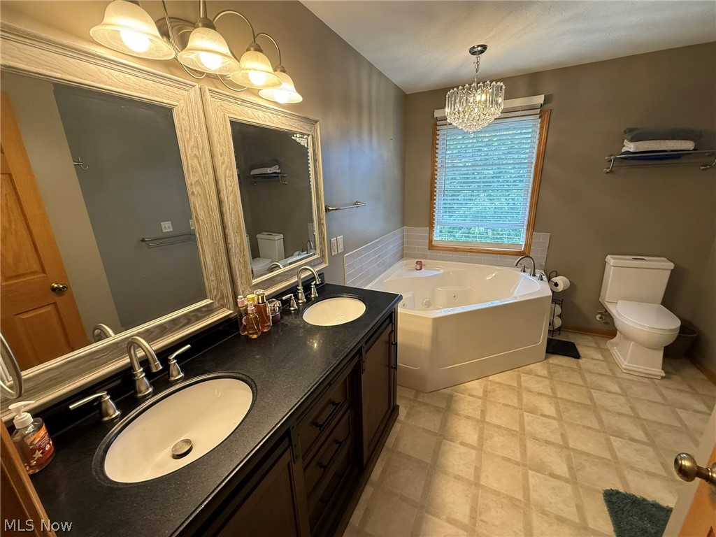 10274 Laurens Drive NE Bolivar OH 44612
