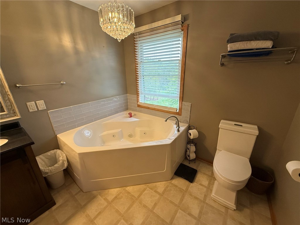 10274 Laurens Drive NE Bolivar OH 44612
