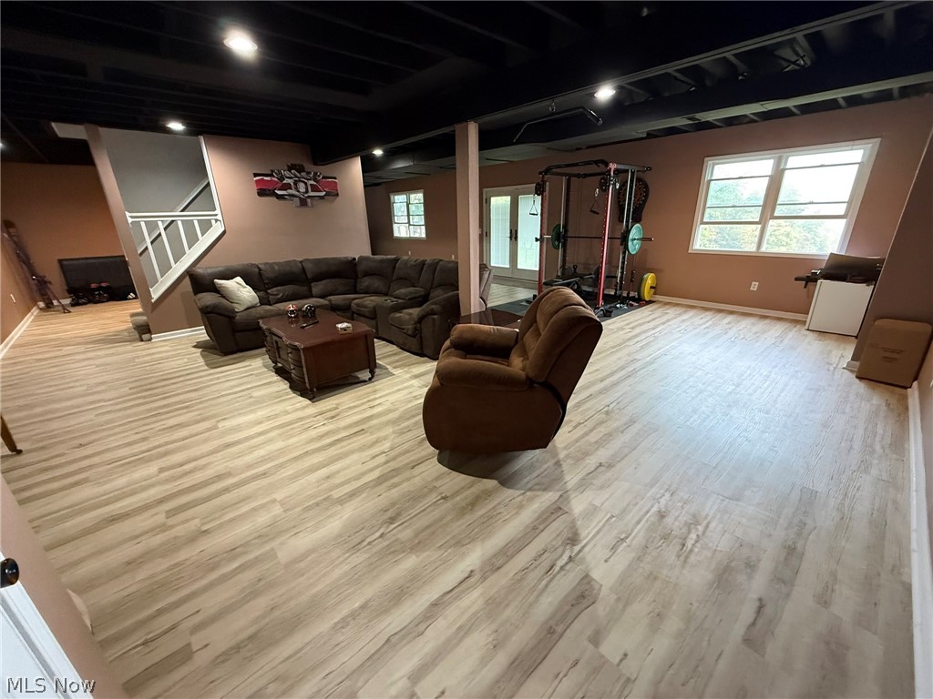 10274 Laurens Drive NE Bolivar OH 44612