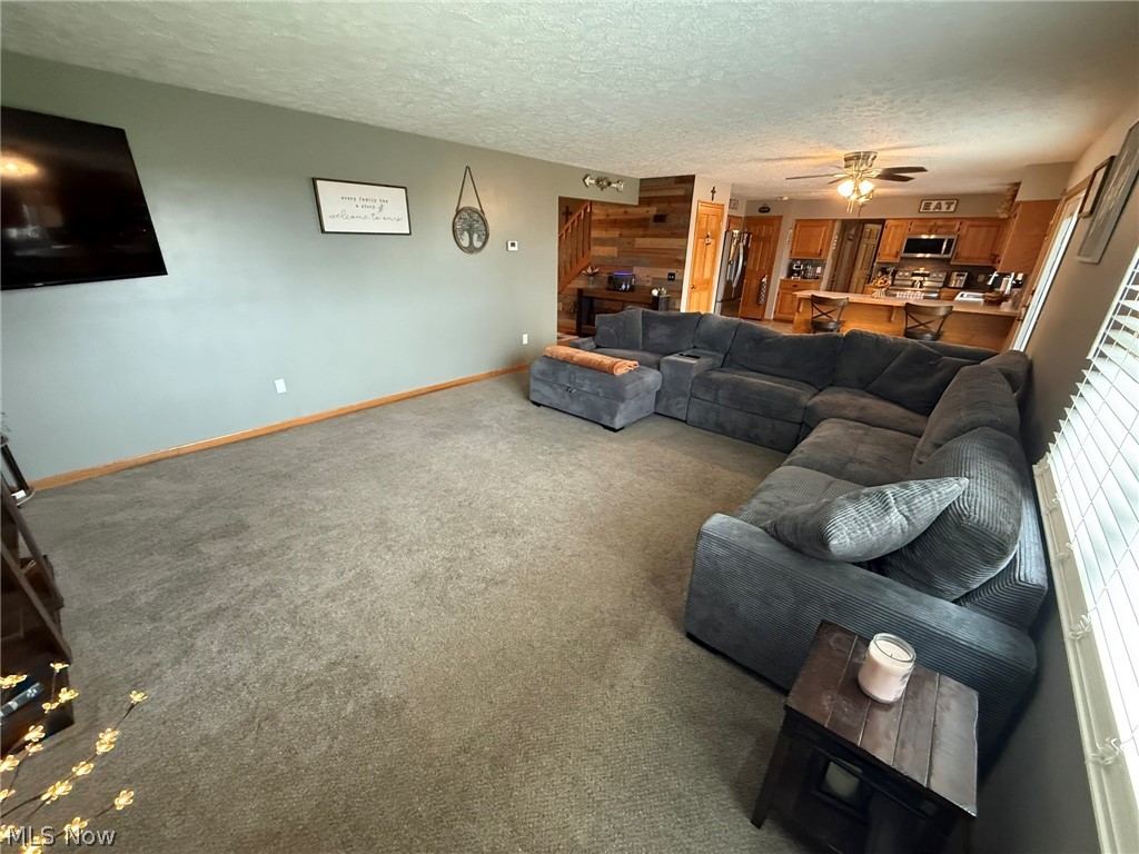 10274 Laurens Drive NE Bolivar OH 44612