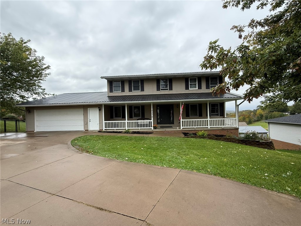 10274 Laurens Drive NE Bolivar OH 44612