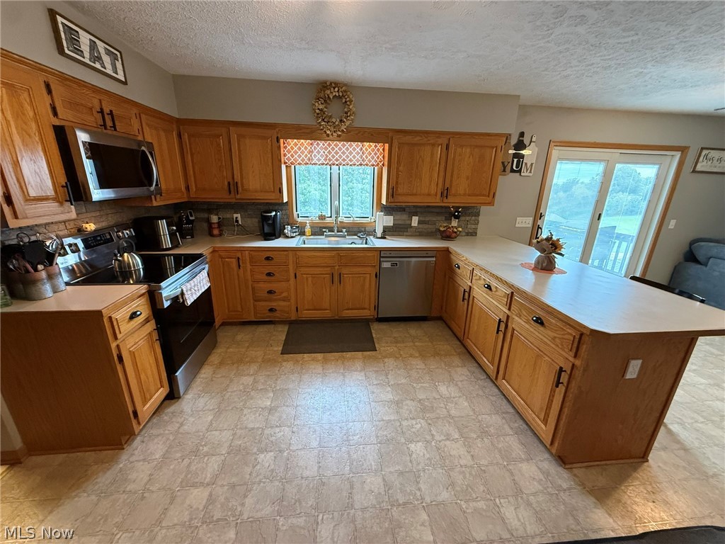 10274 Laurens Drive NE Bolivar OH 44612