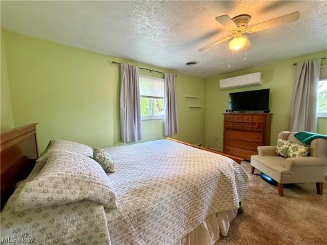 15794 Mayfield Road Huntsburg OH 44046