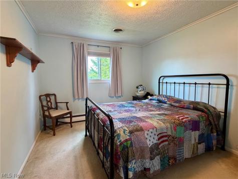 15794 Mayfield Road Huntsburg OH 44046
